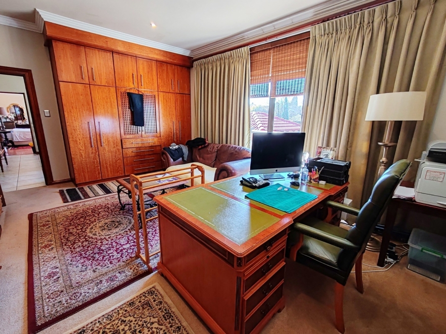 4 Bedroom Property for Sale in Van Der Hoff Park North West